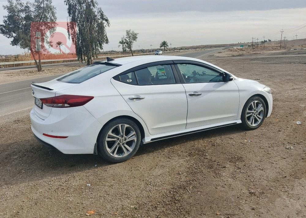 هيونداي النترا